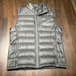 The North Face puffy vest M